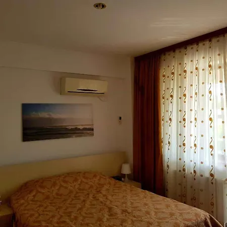 Apartament Nina Lake Side *